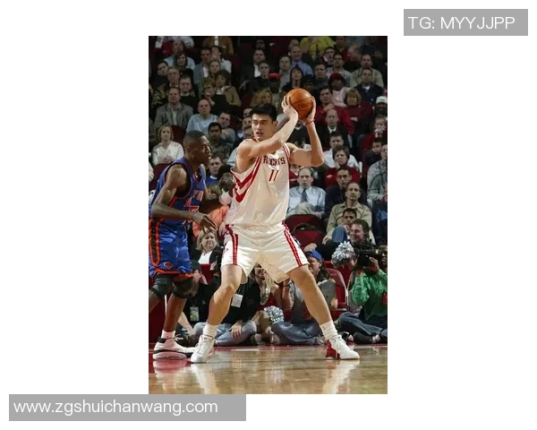 姚明雕塑在上海的艺术魅力与篮球精神的完美结合