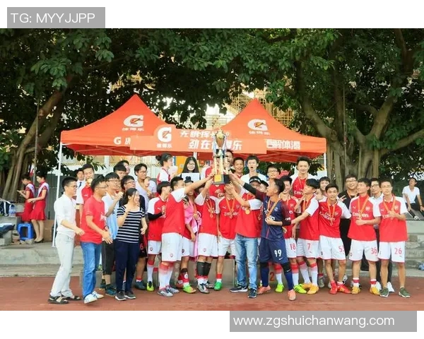 广州足球队团队协作的变革与挑战：热议足球的未来发展之路